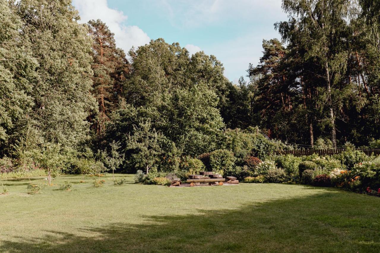 Jauneglites Skulte  Esterno foto
