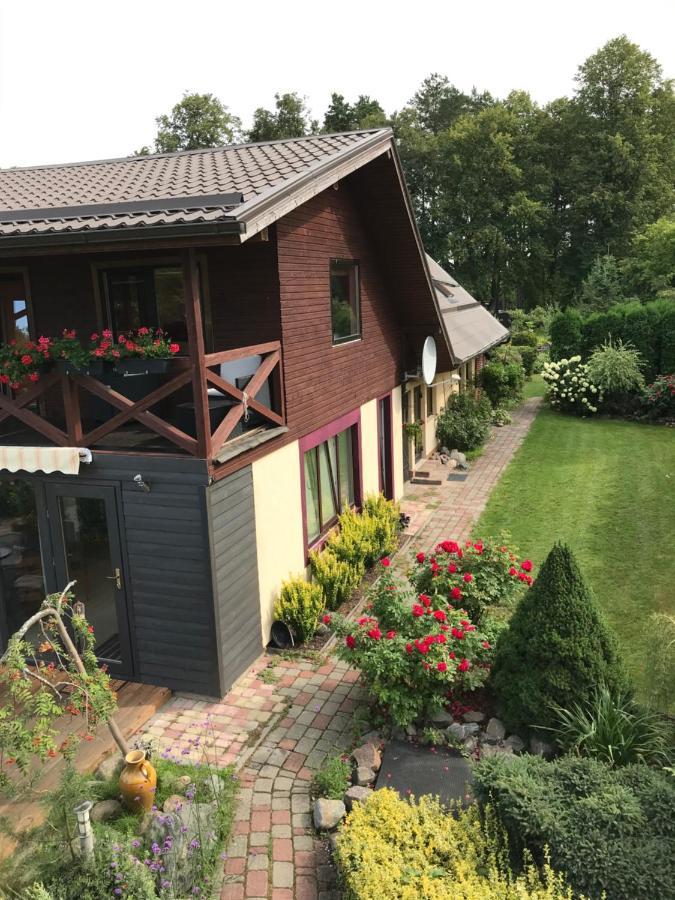Jauneglites Skulte  Esterno foto